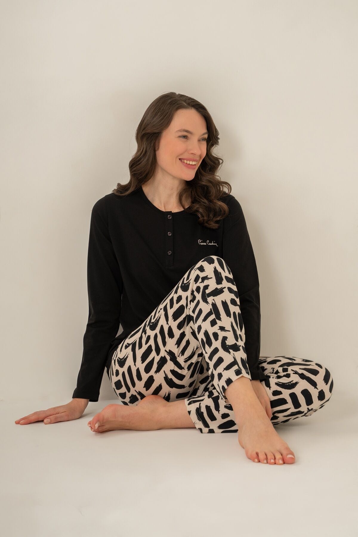 Pierre Cardin Kadın Uzun Kollu Patlı Yaka Pijama Takımı - Siyah