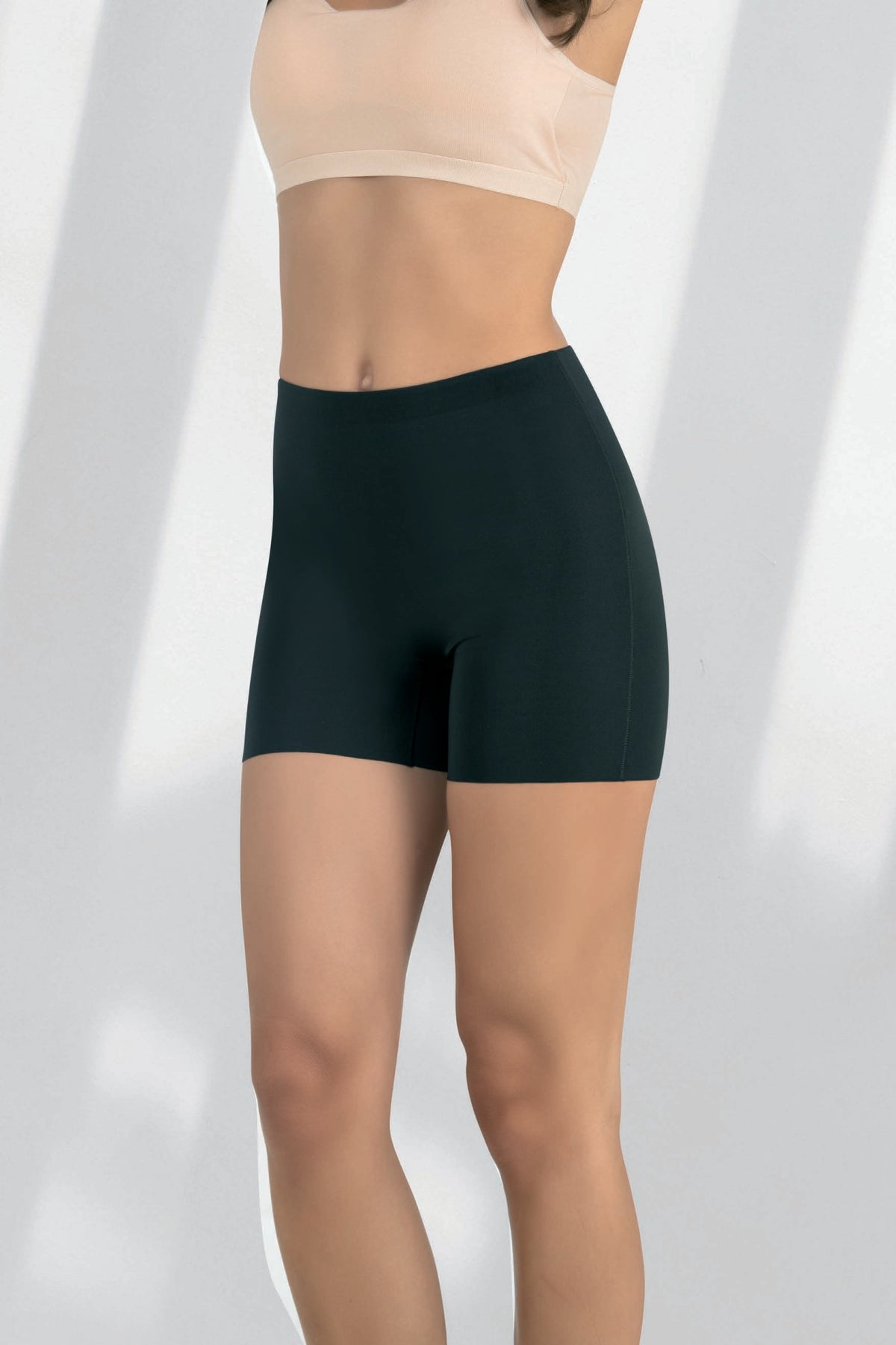 Fabony Lazer Kesim Silikonlu Kadın Boxer