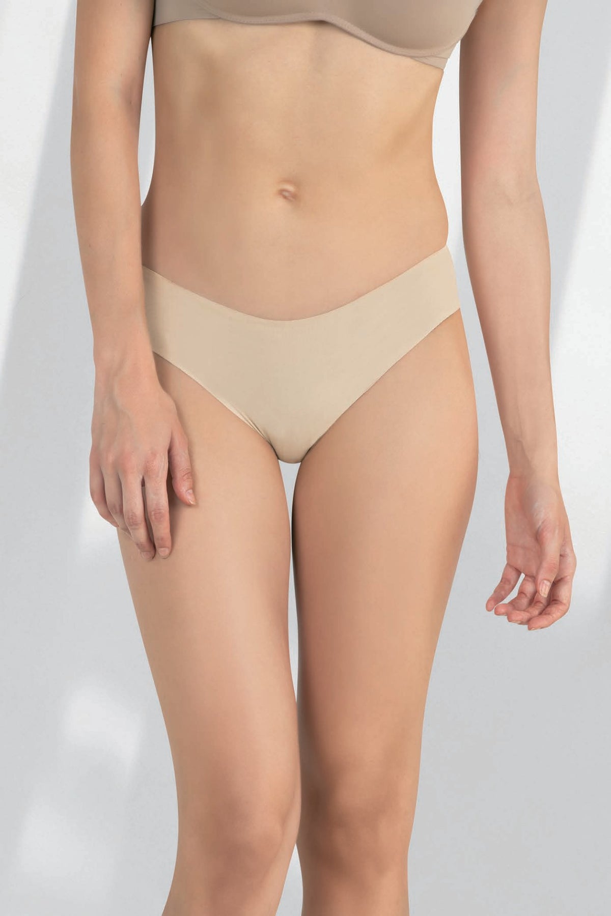 Fabony Lazer Kesim Silikonlu Slip Külot